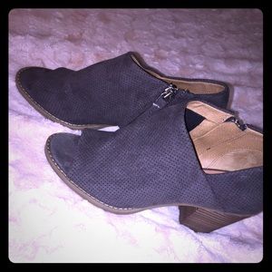 Dolce Vita peep toe heels